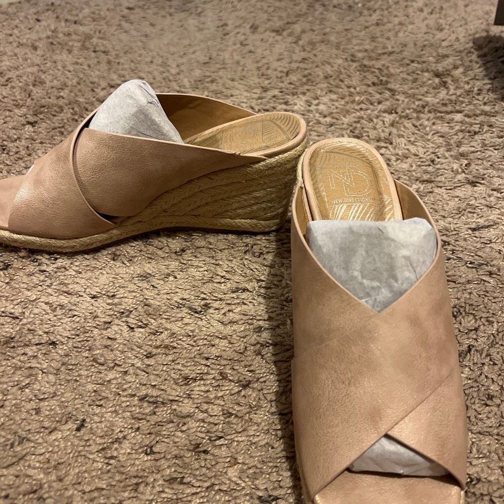 Blush wedges